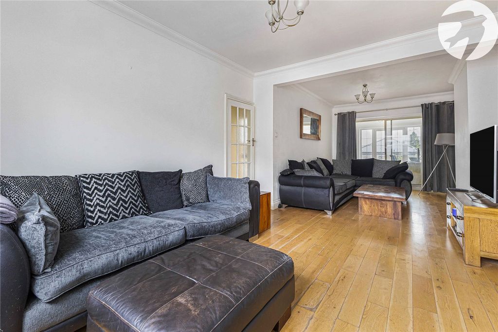 Property photo 2 of 21 Picture No. 06