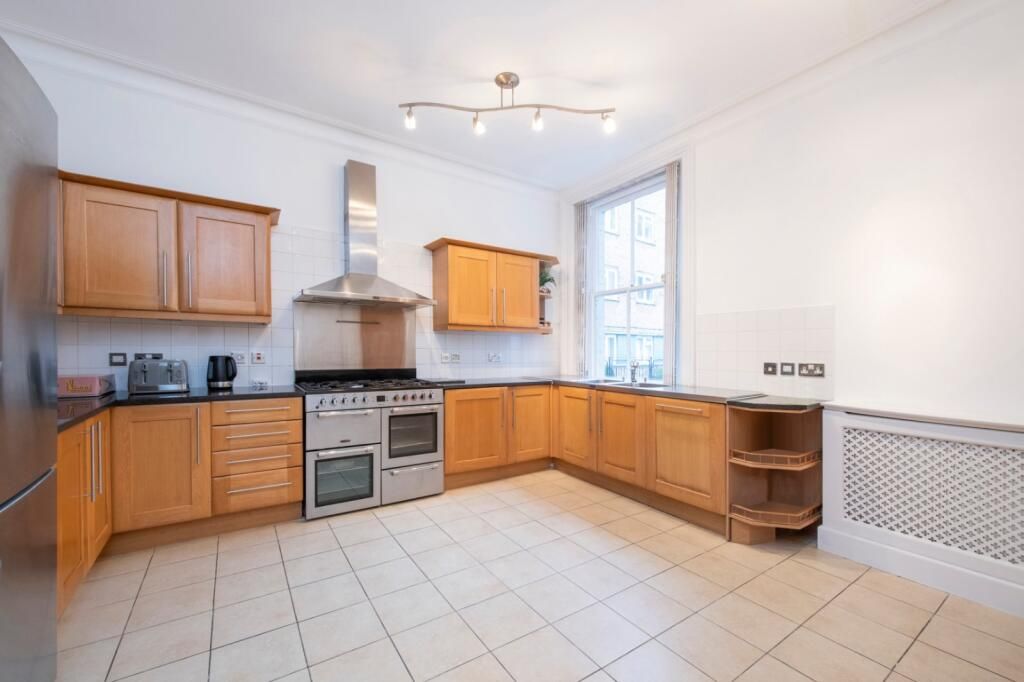 Property photo 3 of 13 Photo 8