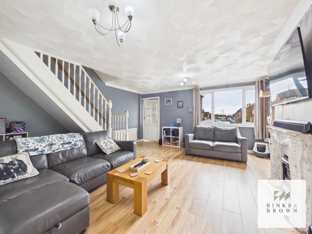 Property photo 3 of 17 Photo 3