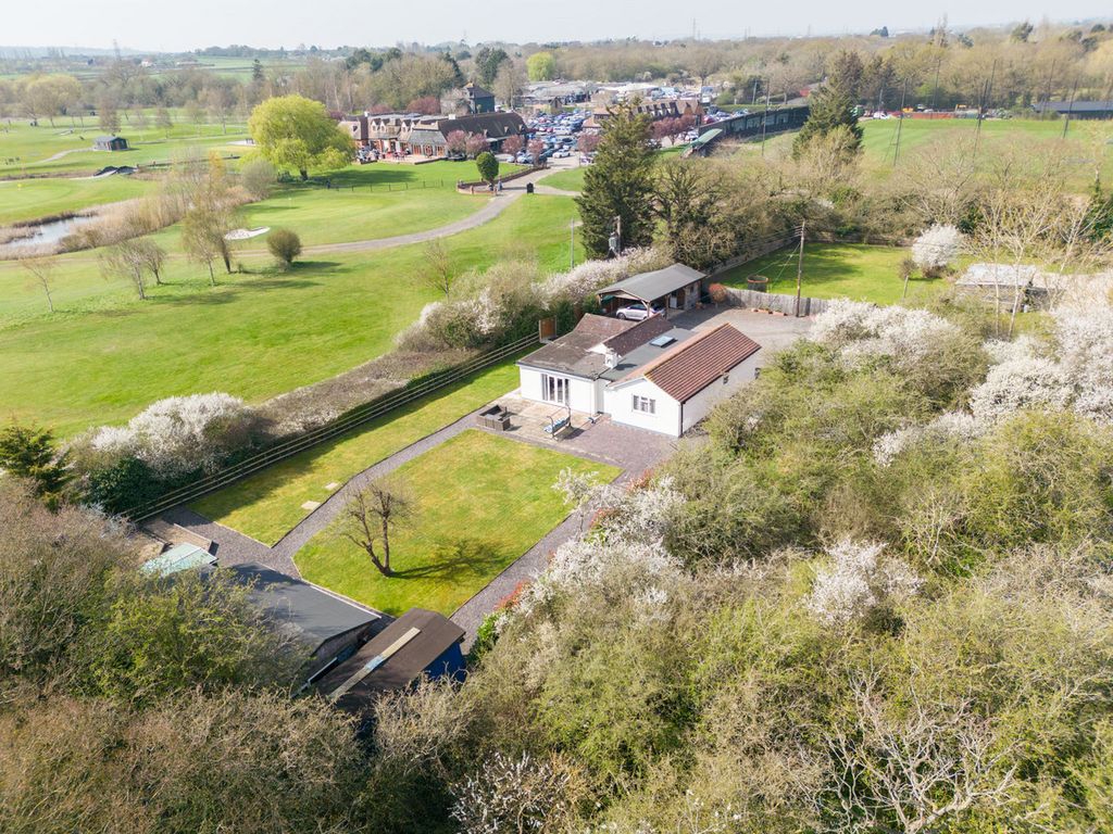 Property photo 2 of 43