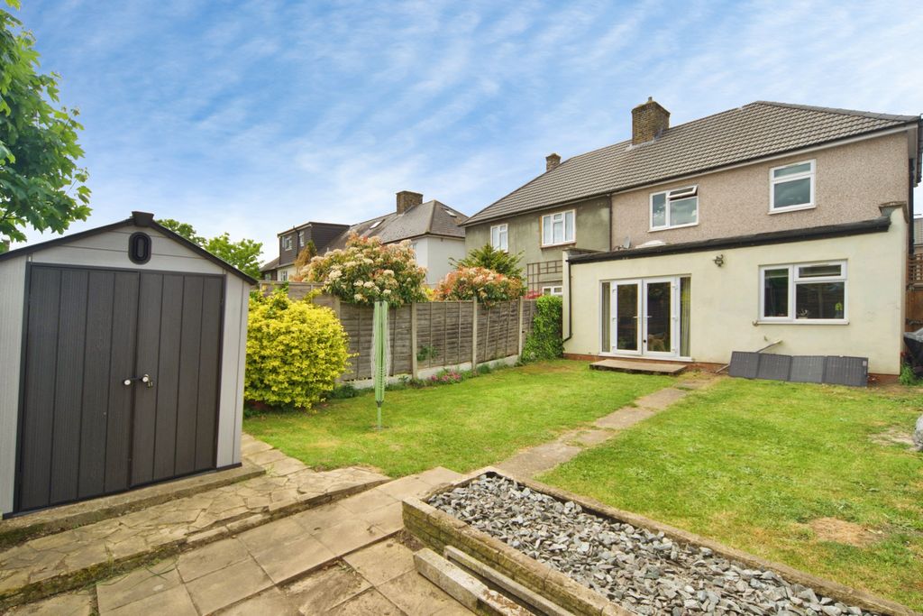 Property photo 3 of 19