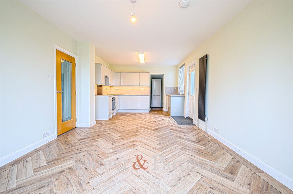 Property photo 3 of 13 Kitchen/Dining