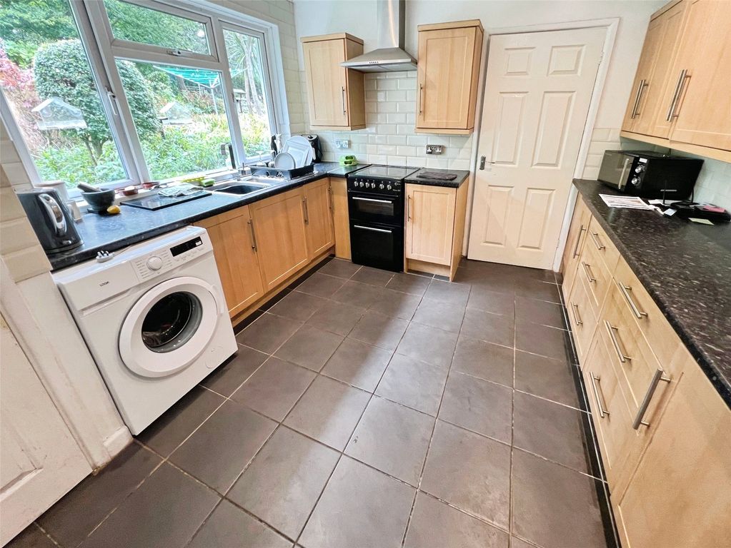 Property photo 3 of 24 Picture No. 11