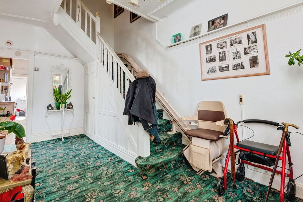 Property photo 2 of 15 Pbox-Img.Jpg