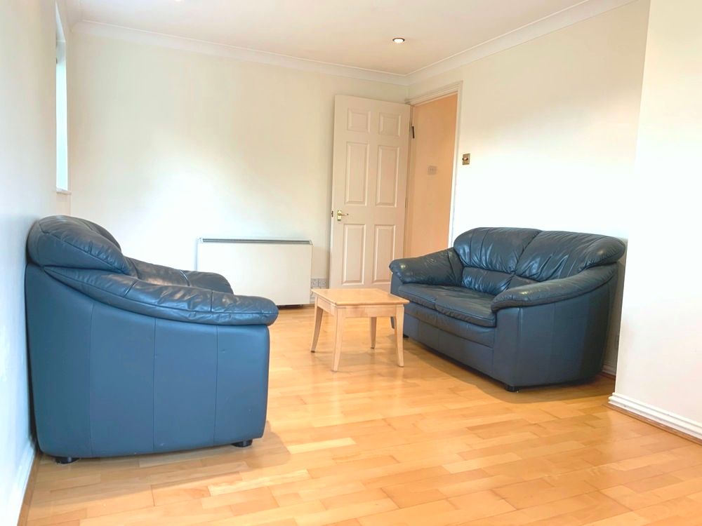 Property photo 3 of 11
