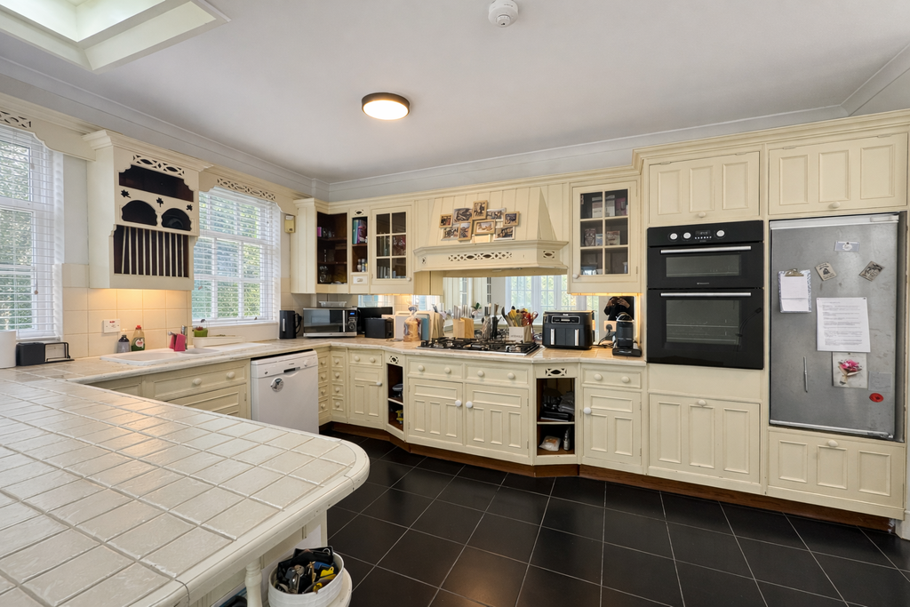 Property photo 3 of 42 3