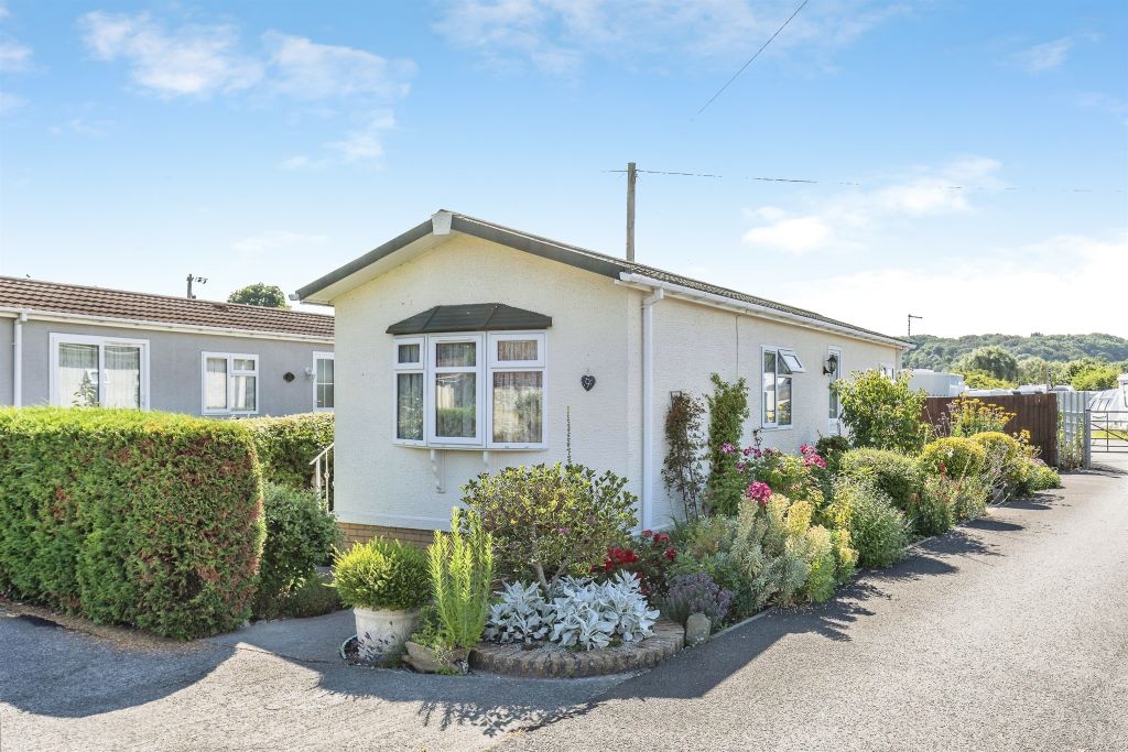 Property photo 2 of 13
