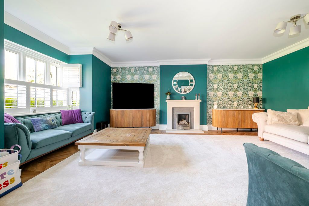 Property photo 3 of 24 Photo 2