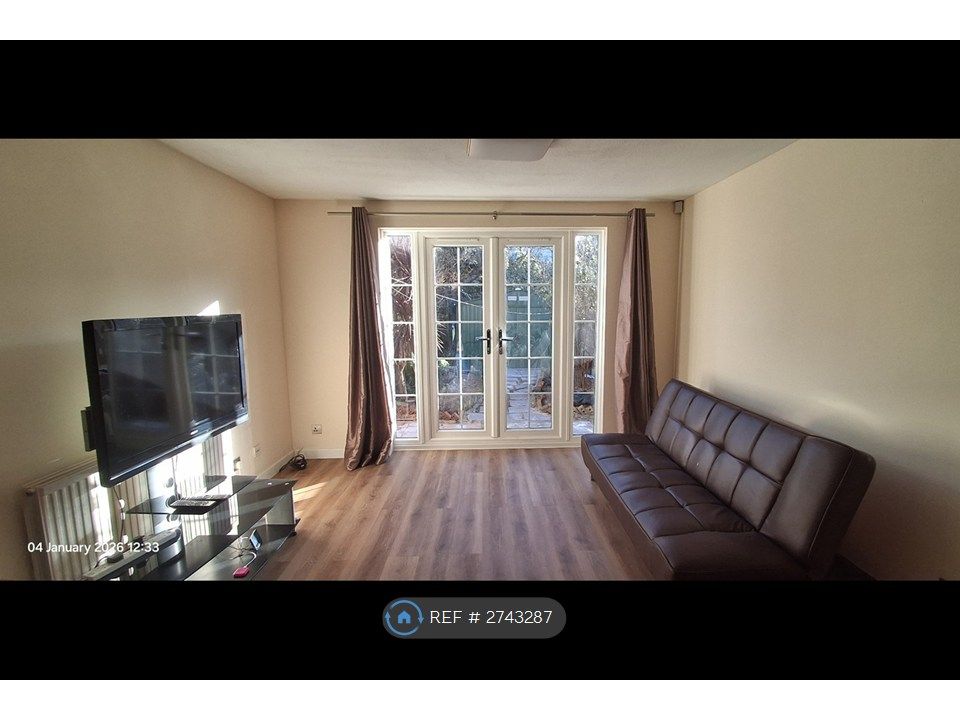 Property photo 3 of 11 Living Room View1