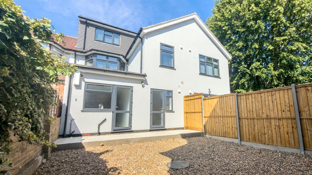 Property photo 1 of 10 15.Jpg