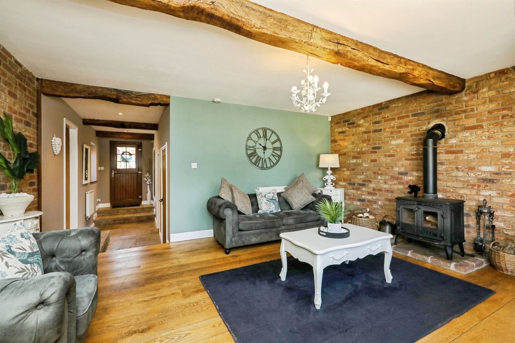 Additional image 4 of 6 bed barn conversion for saleJaques Bank, Crowle, Scunthorpe DN17