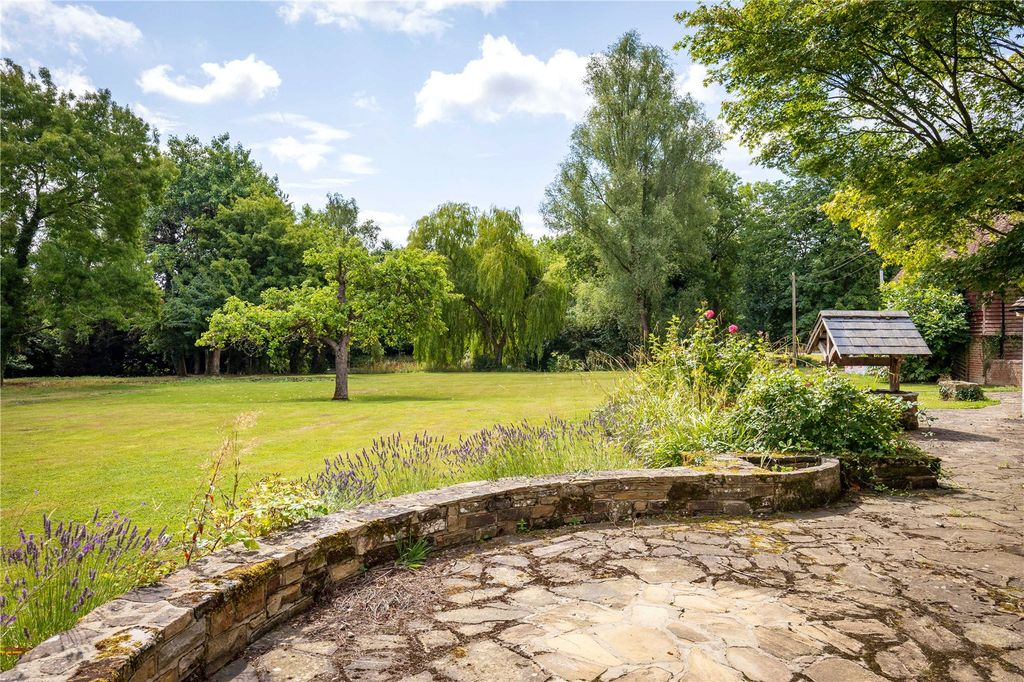 Property photo 3 of 46 House. Partnership