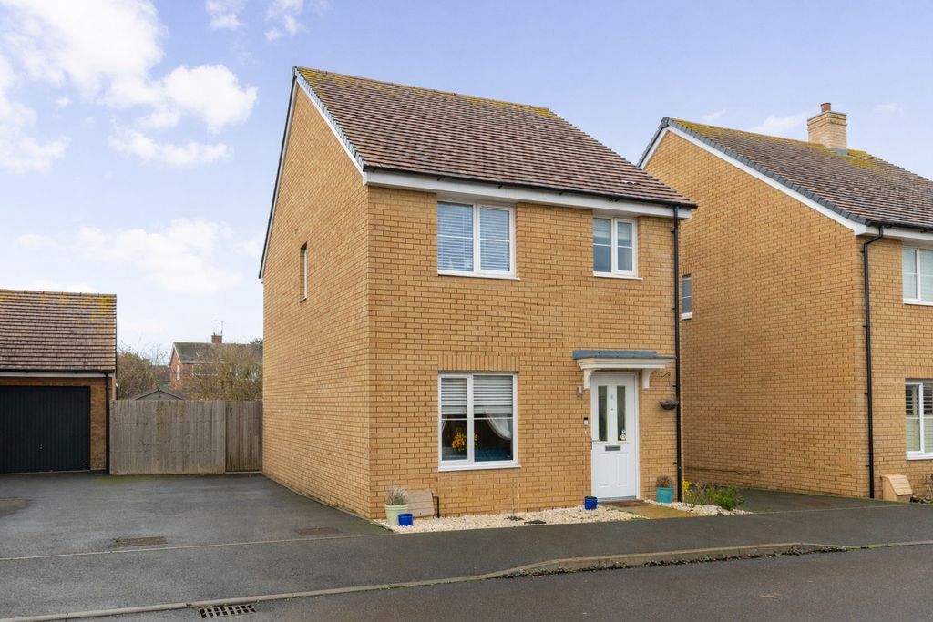 Property photo 1 of 17 4791923