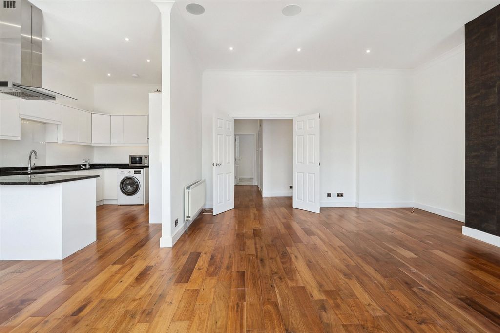 Property photo 3 of 12 Picture No. 03