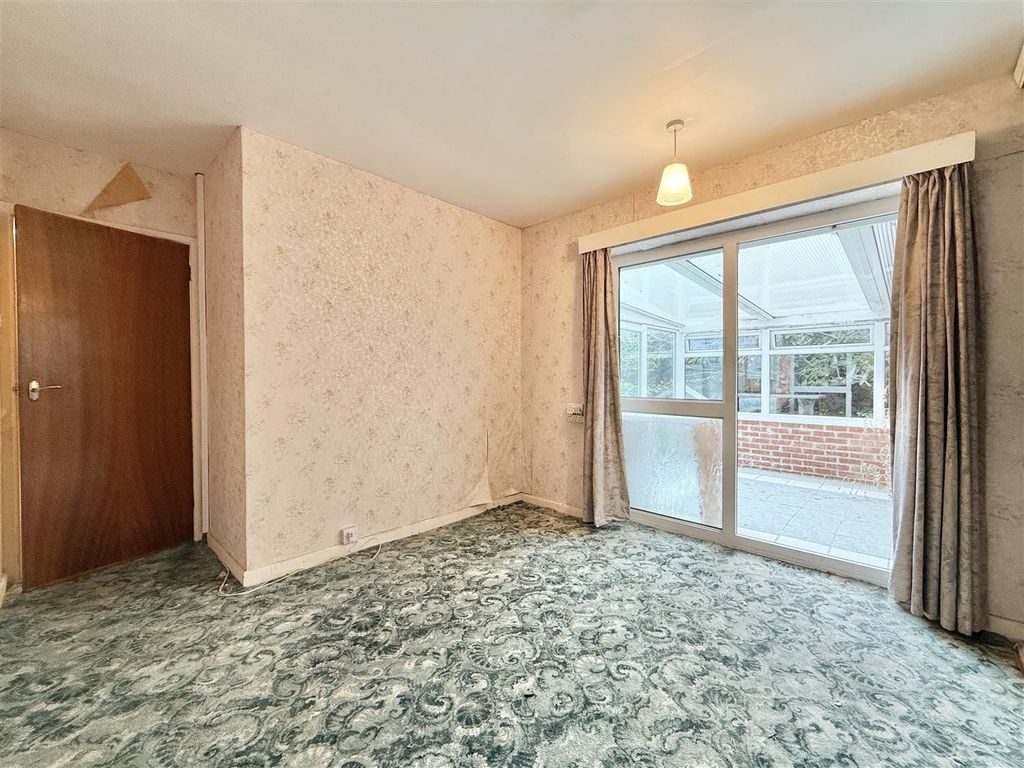 Property photo 3 of 21 Dining Room.Jpeg