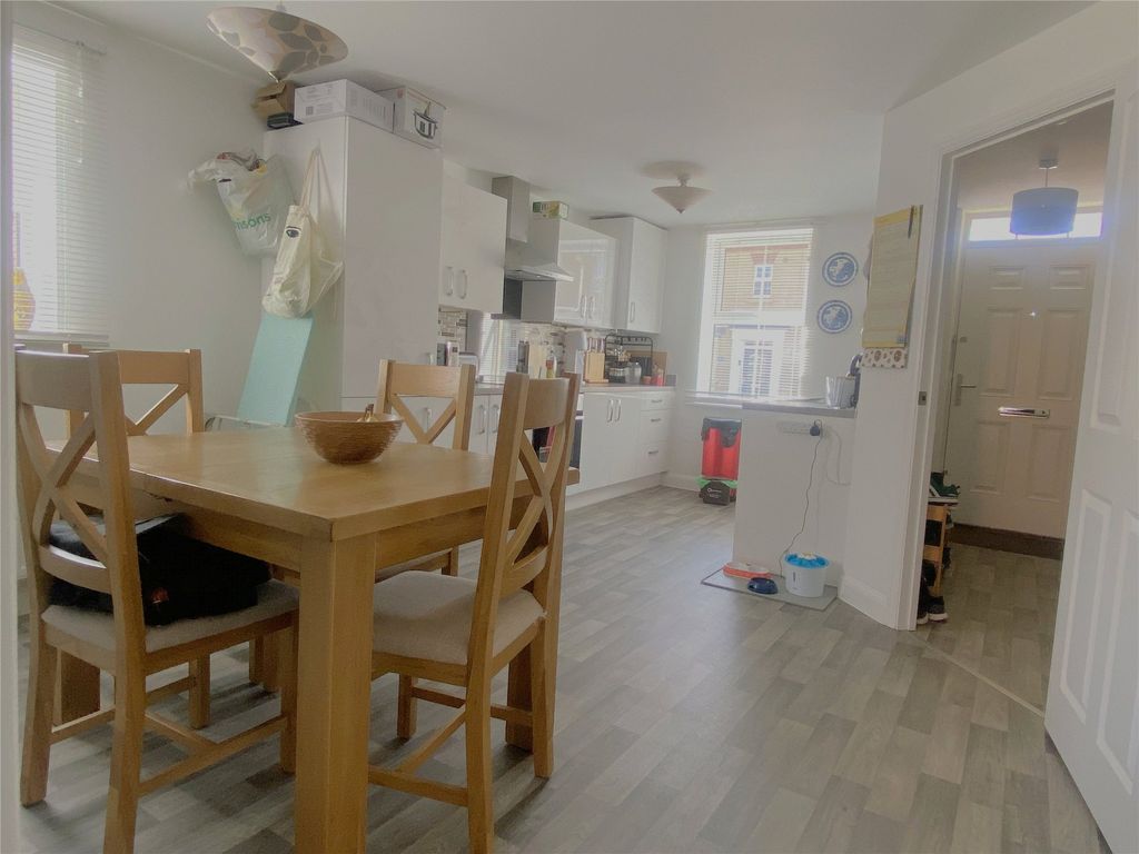 Property photo 3 of 12 Kitchen Diner