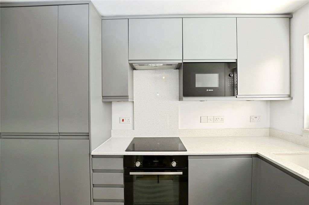 Property photo 3 of 12 Picture No. 24