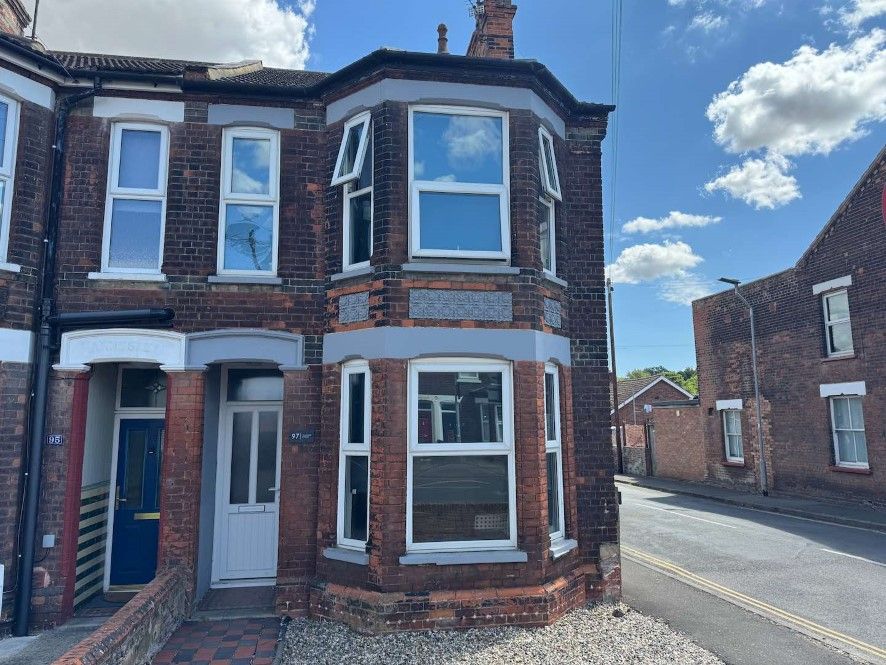 Property photo 1 of 12
