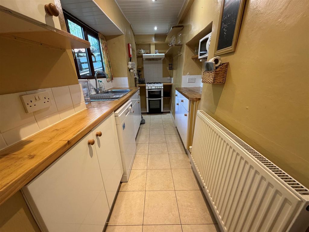 Property photo 3 of 11 10.Jpg