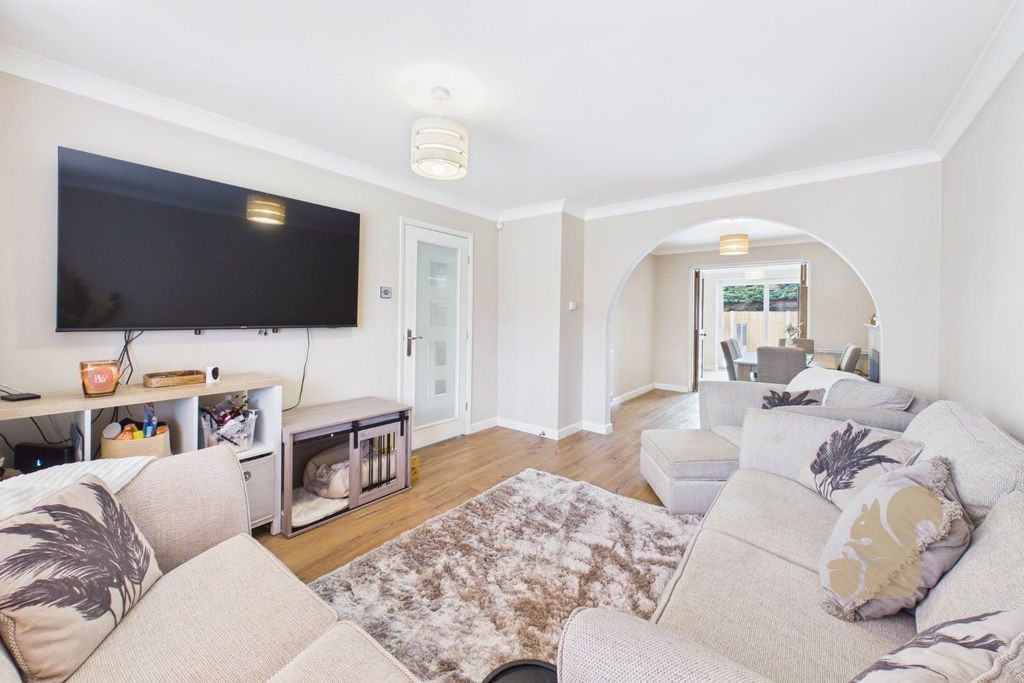 Property photo 2 of 18 Living Room