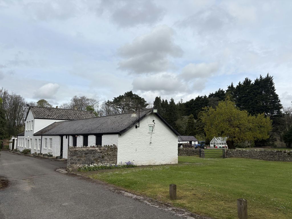 Property photo 2 of 18 Img_8992.Jpg