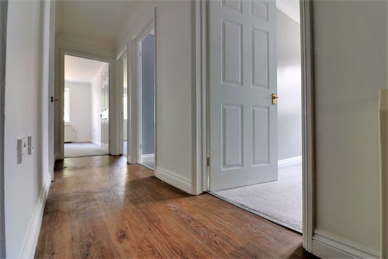 Property photo 2 of 11 Hall