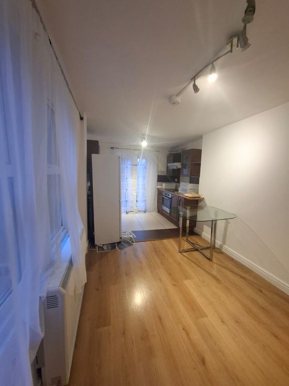 Property photo 2 of 9 Gallery