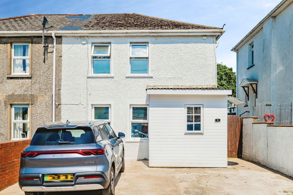 Property photo 1 of 25