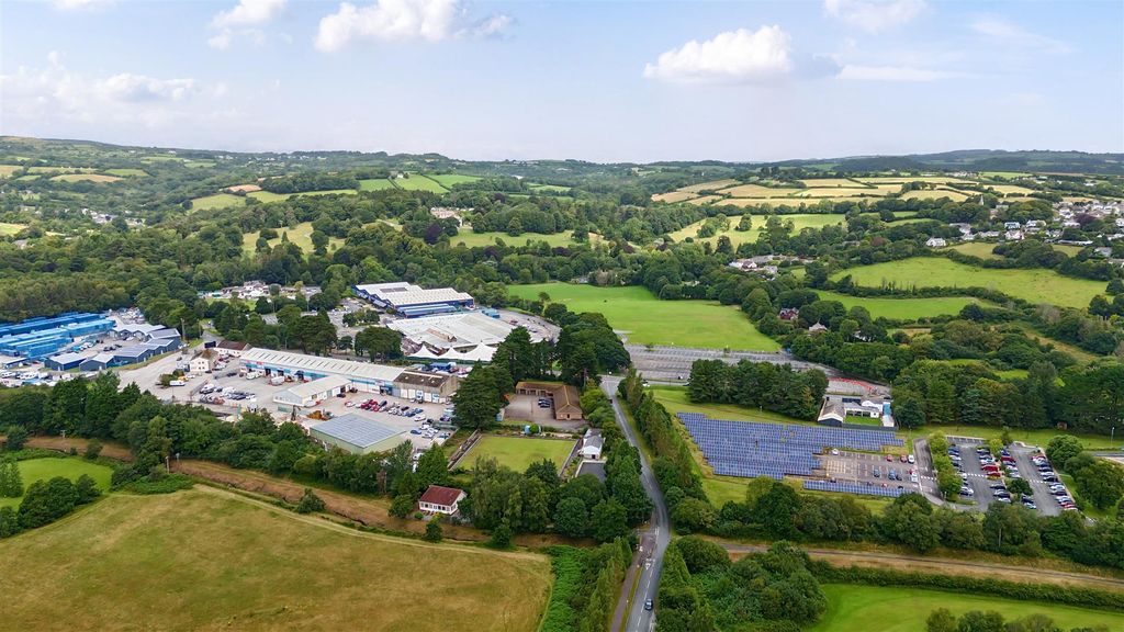 Property photo 1 of 27 Looking North