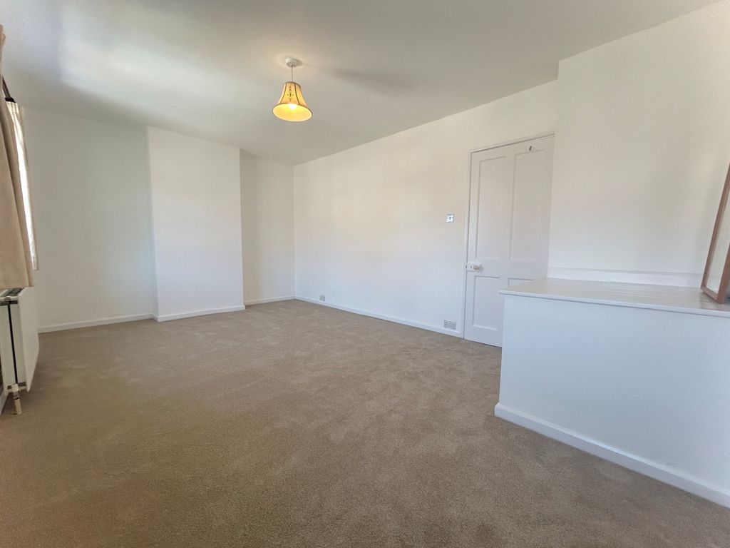 Property photo 3 of 16 5
