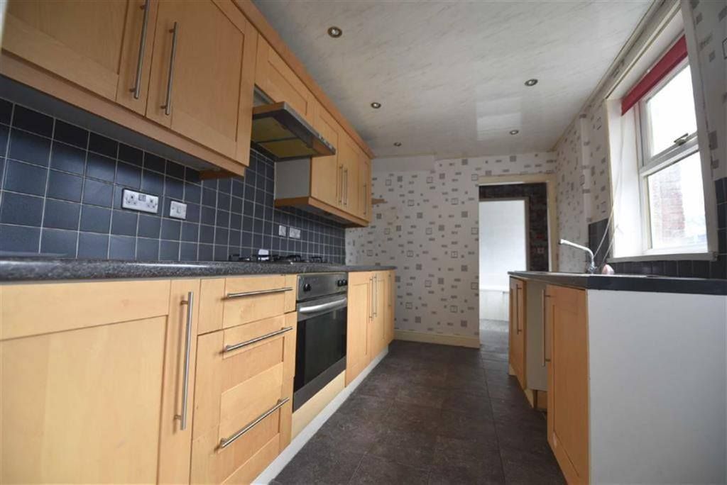 Property photo 1 of 5 Property For Let 2 Bedroom, Ground Floor Flat To The Market, Located On Stephenson Street, Gateshead, Ne8.