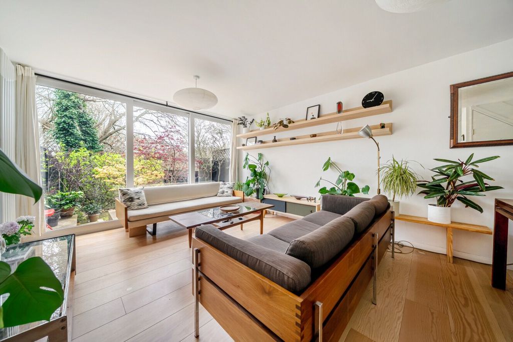 Property photo 2 of 17 Picture No. 05