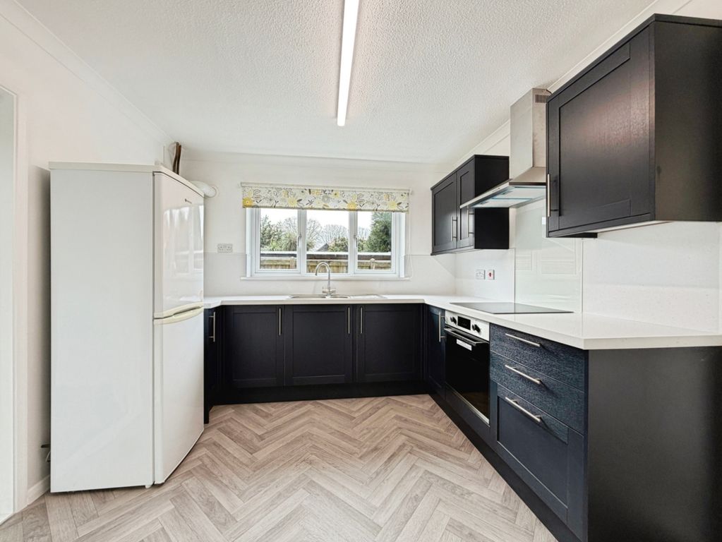 Property photo 2 of 16 Pbox-Img.Jpeg