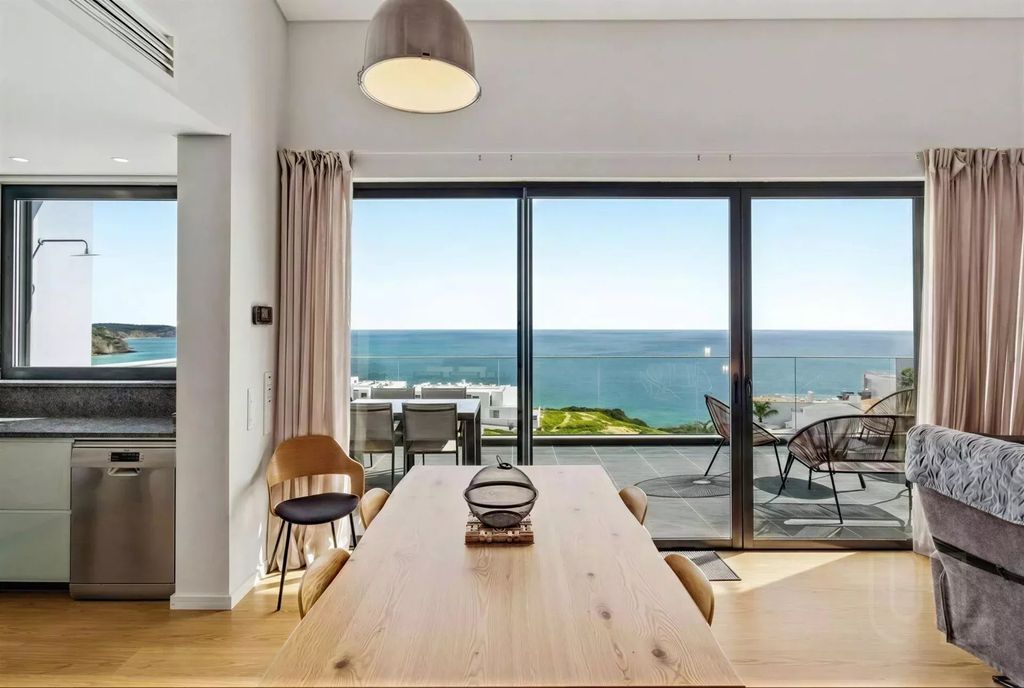 Property photo 2 of 37