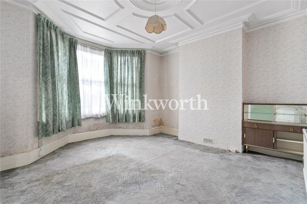 Property photo 2 of 16 Picture No. 07
