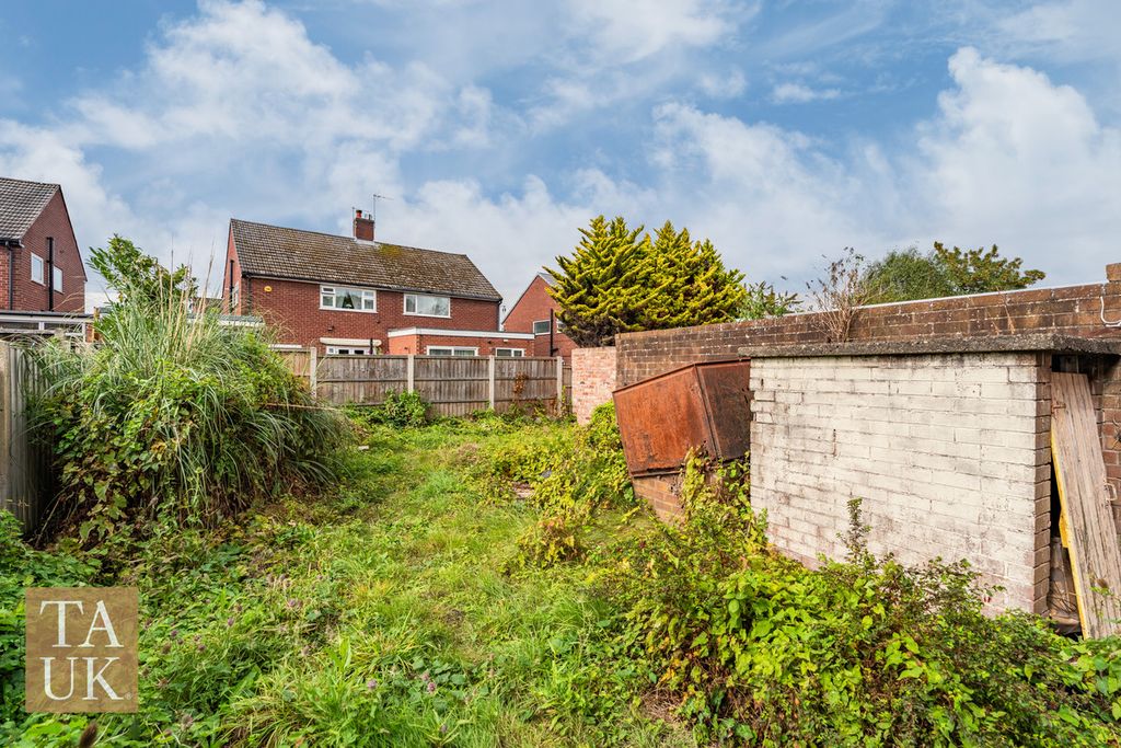 Property photo 3 of 14