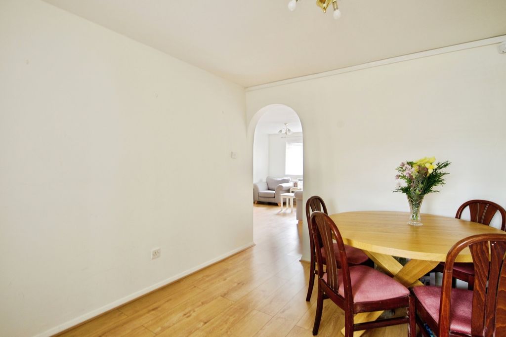 Property photo 2 of 23 Pbox-Img.Jpg