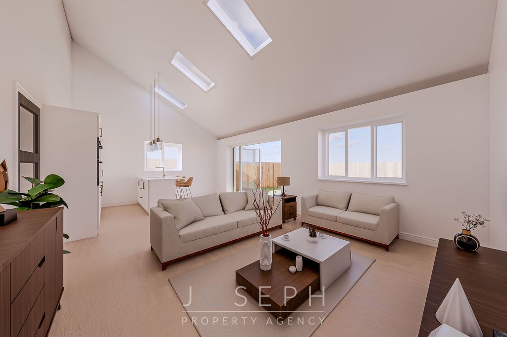 Property photo 2 of 8