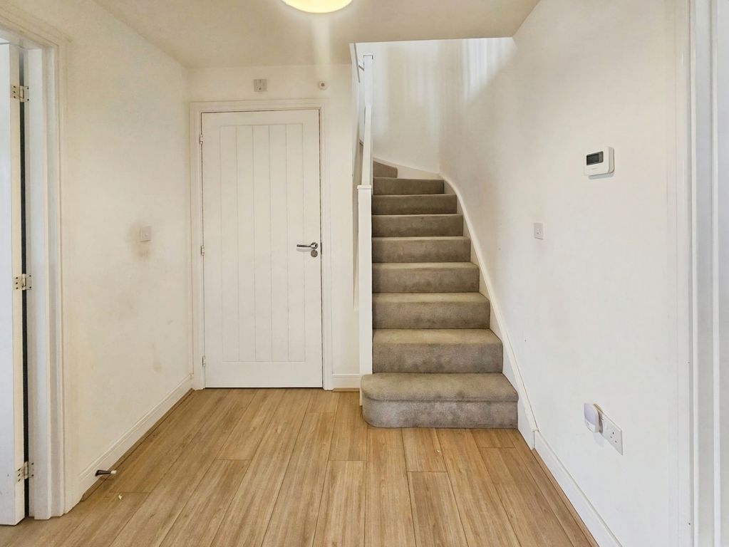 Property photo 3 of 22 Pbox-Img.Jpg