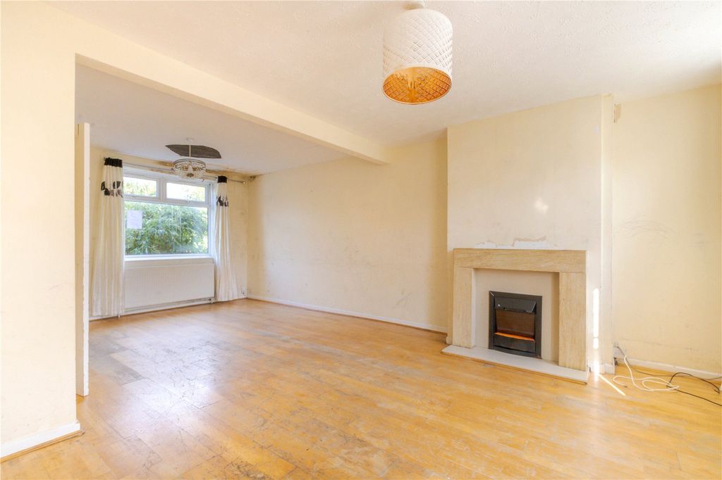 Property photo 2 of 15 Picture No. 01