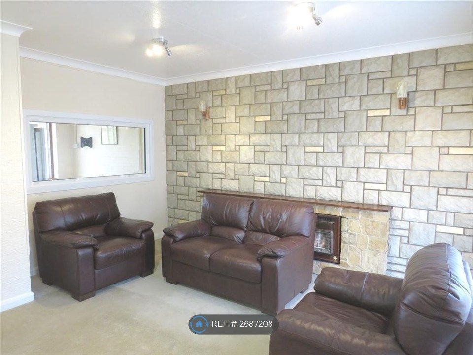 Property photo 2 of 14 Living Room