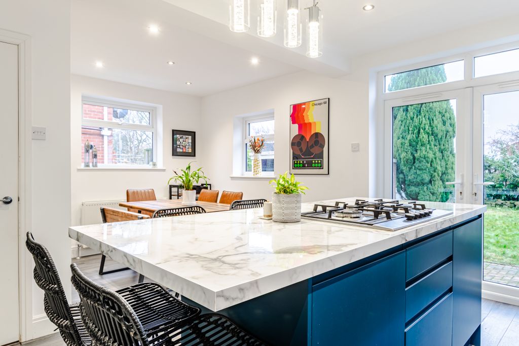 Property photo 3 of 26 Kitchen2