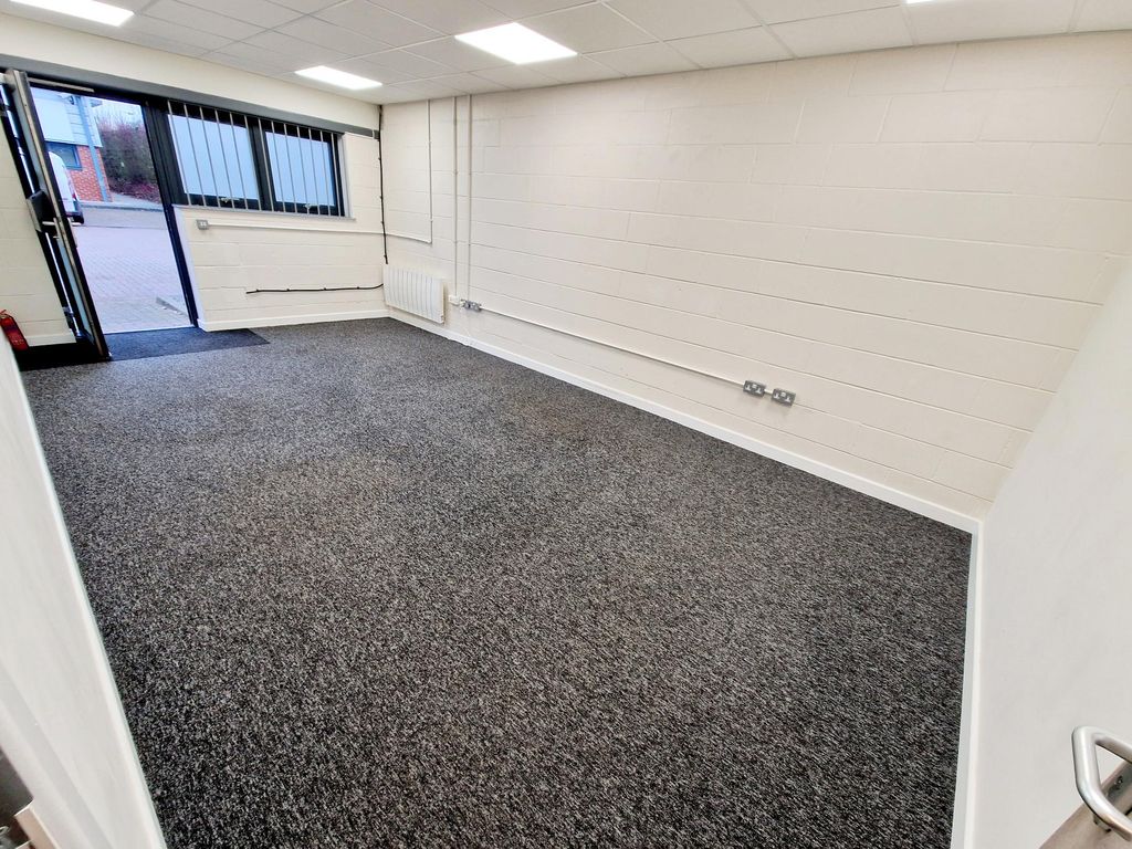Property photo 2 of 4 Unit 62 Workshop To Let