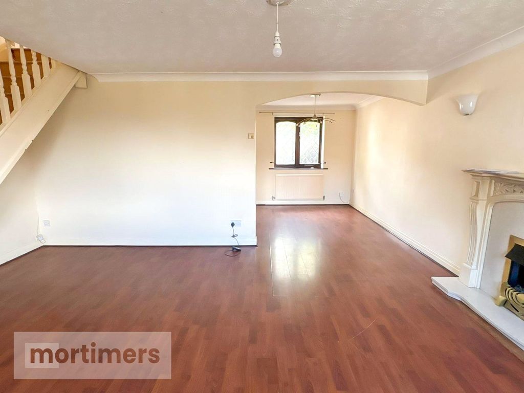 Property photo 2 of 14 Living Room