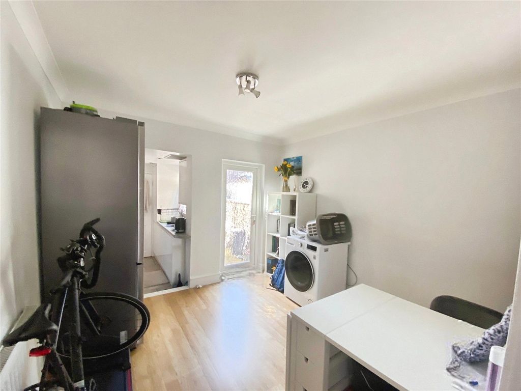 Property photo 3 of 8 Picture No. 08
