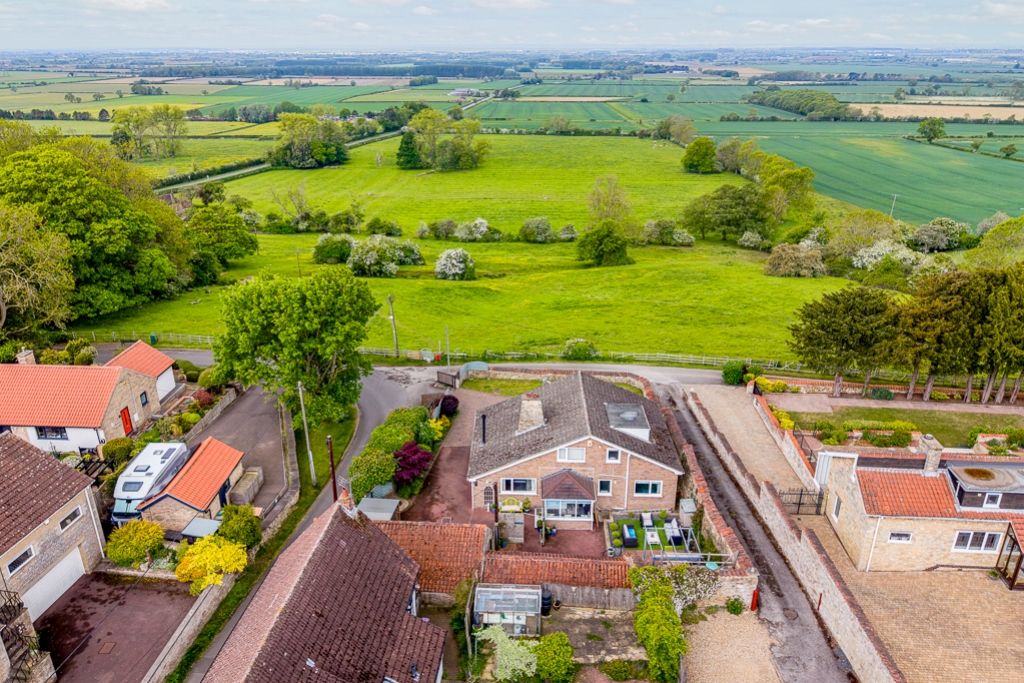 Property photo 2 of 39 Shires (Lincoln)-3