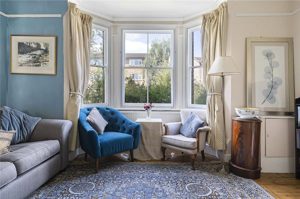 Property photo 3 of 12 Picture No. 10