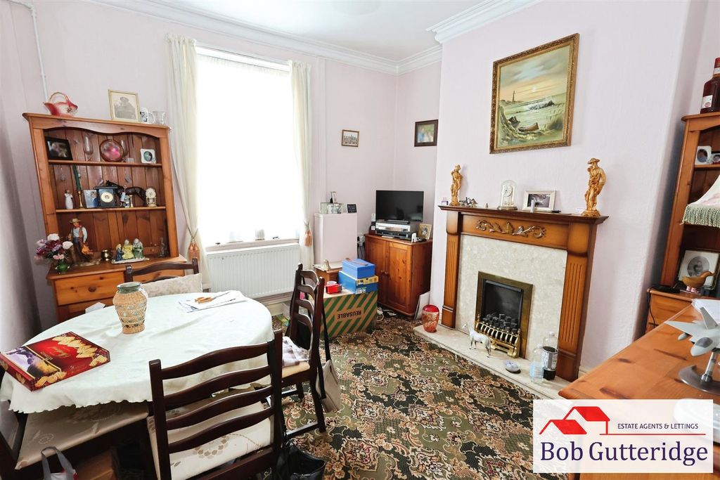 Property photo 2 of 13 Dining Room