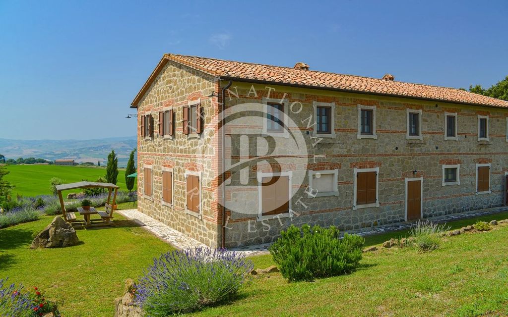 Property photo 3 of 32