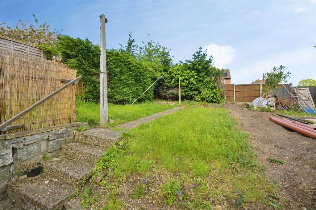 Property photo 2 of 24